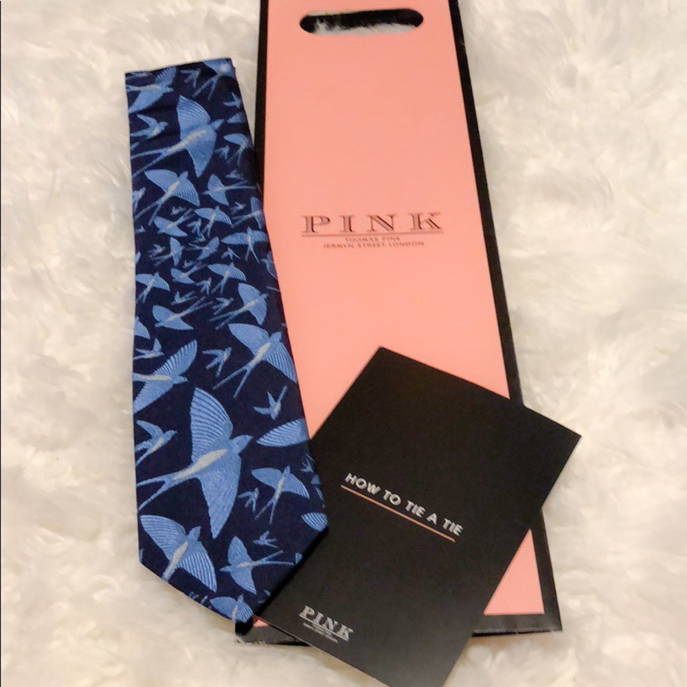 ✨NEW✨ Thomas Pink Tie Navy Blue w/ Birds Pattern